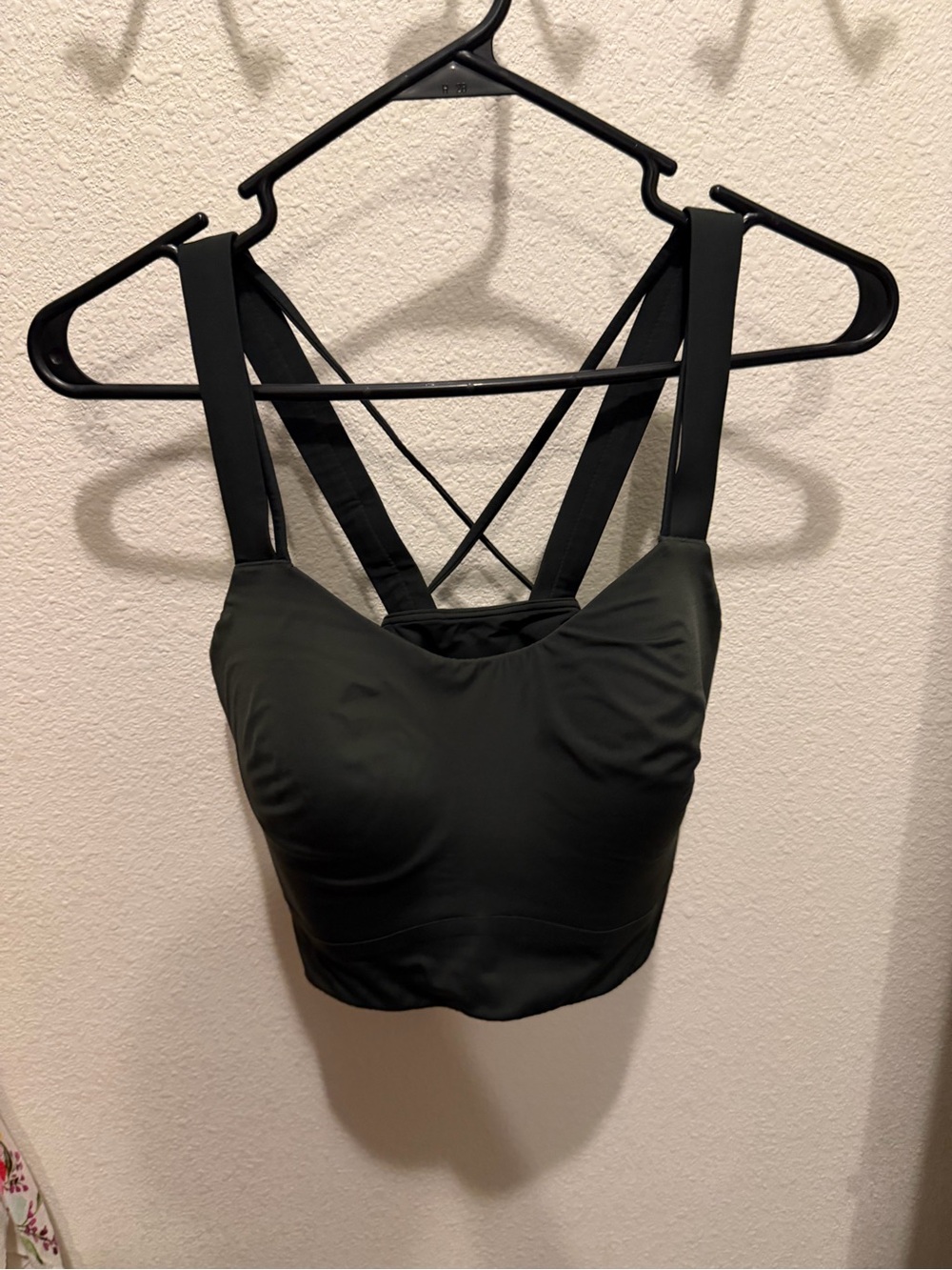 Lululemon like a cloud D/DD sports bra size 10